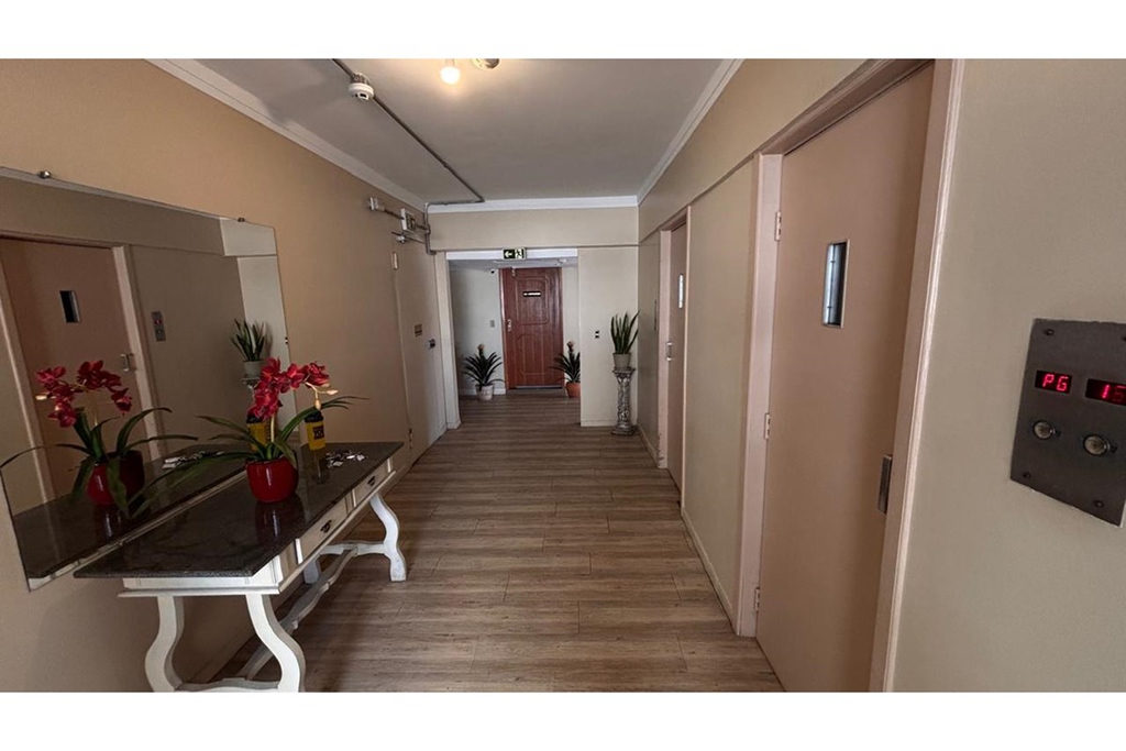 Apartamento para venda no bairro Centro Histórico em Porto Alegre