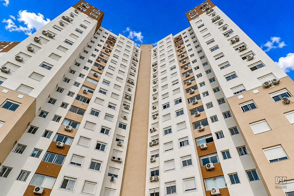Apartamento para venda no bairro Vila Ipiranga em Porto Alegre