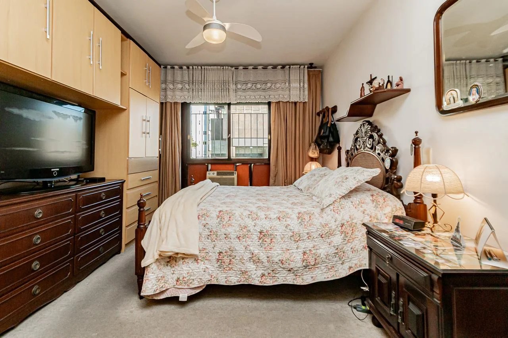 Apartamento para venda no bairro Rio Branco em Porto Alegre