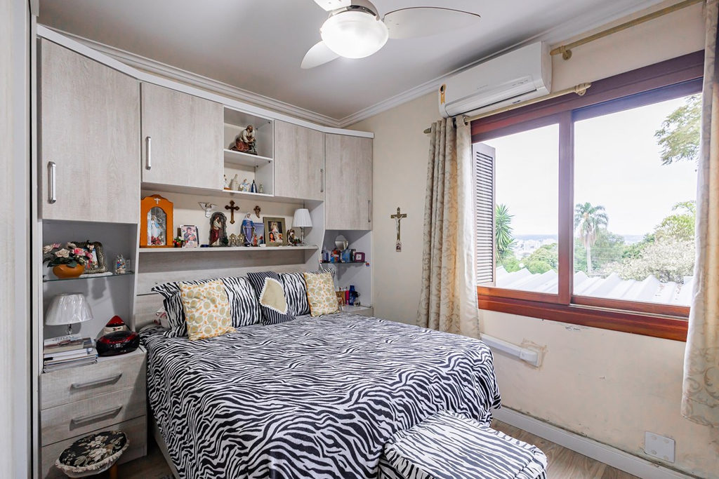 Apartamento para venda no bairro Santo Antônio em Porto Alegre