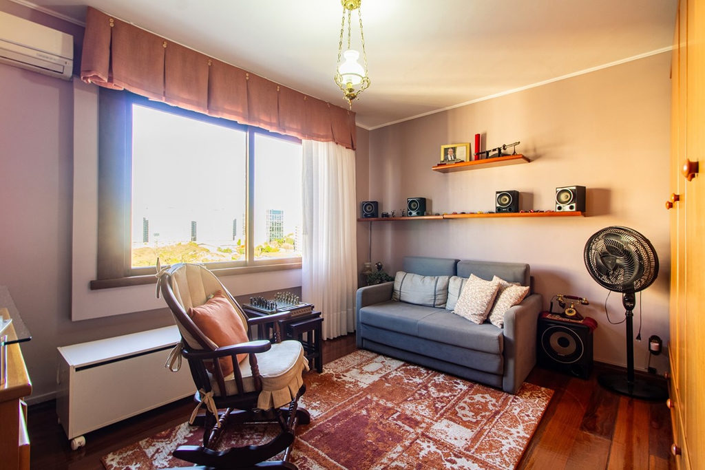 Apartamento para venda no bairro Jardim Lindóia em Porto Alegre