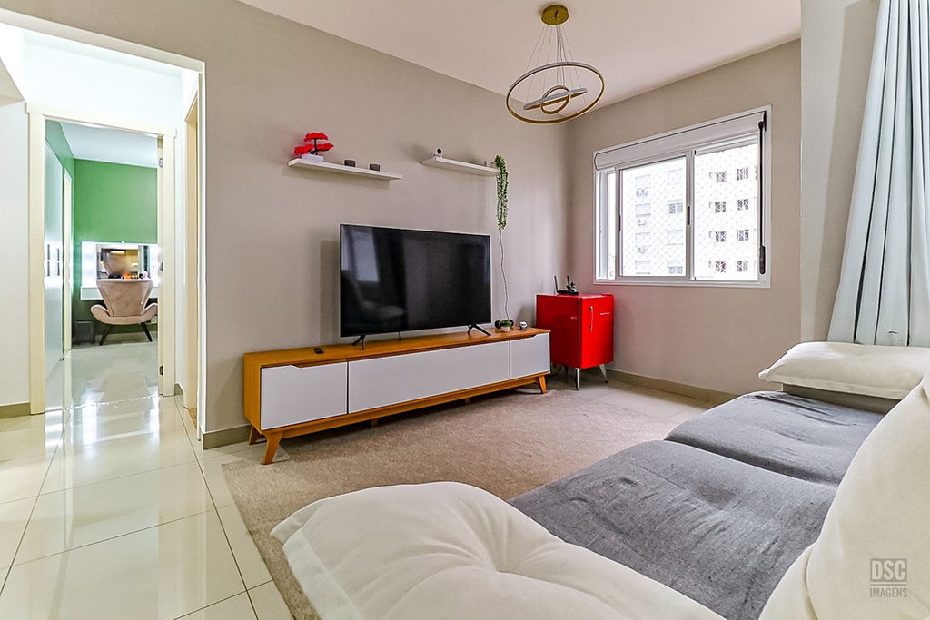Apartamento para venda no bairro Vila Ipiranga em Porto Alegre