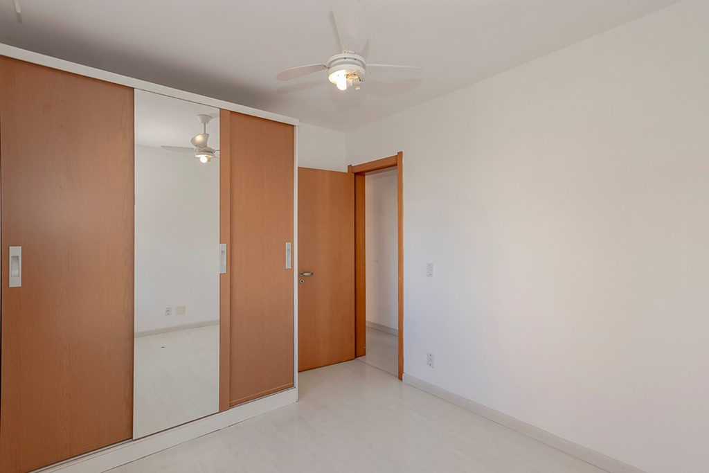 Apartamento para venda no bairro Santa Cecília em Porto Alegre