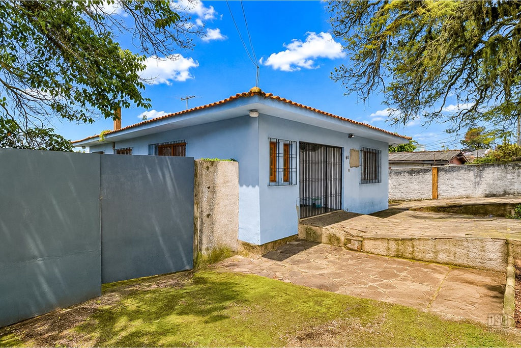 Casa para venda no bairro Vila Jardim em Porto Alegre