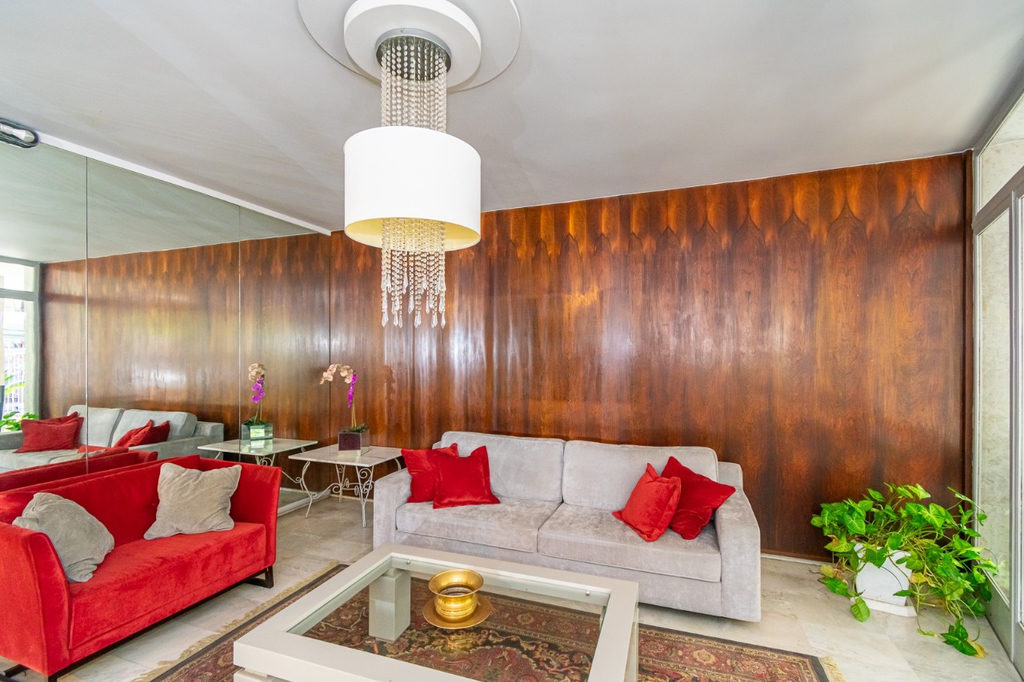 Apartamento para venda no bairro Moinhos de Vento em Porto Alegre