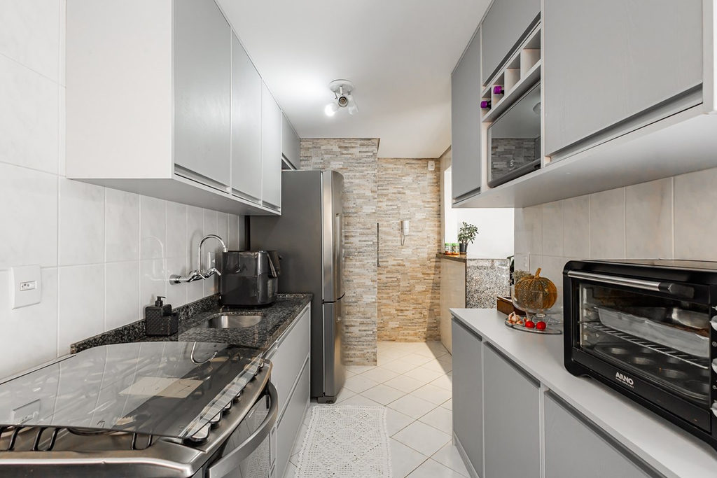 Apartamento para venda no bairro Passo da Areia em Porto Alegre