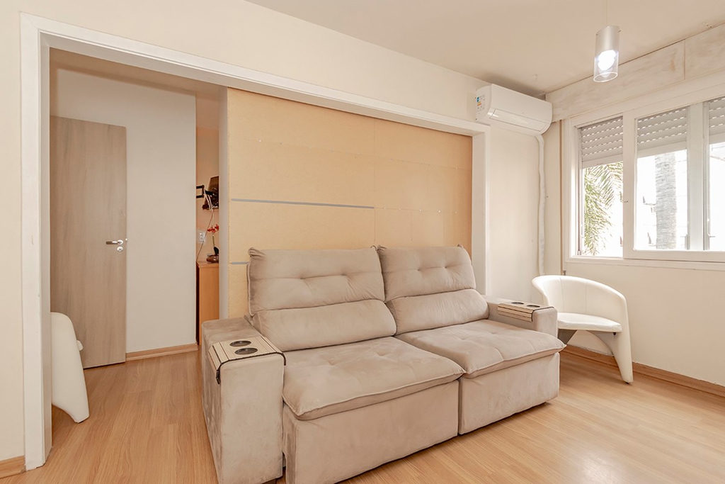 Apartamento para venda no bairro Vila Ipiranga em Porto Alegre