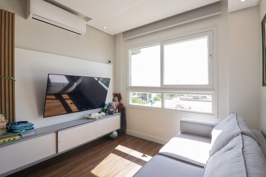 Apartamento para venda no bairro Navegantes em Porto Alegre