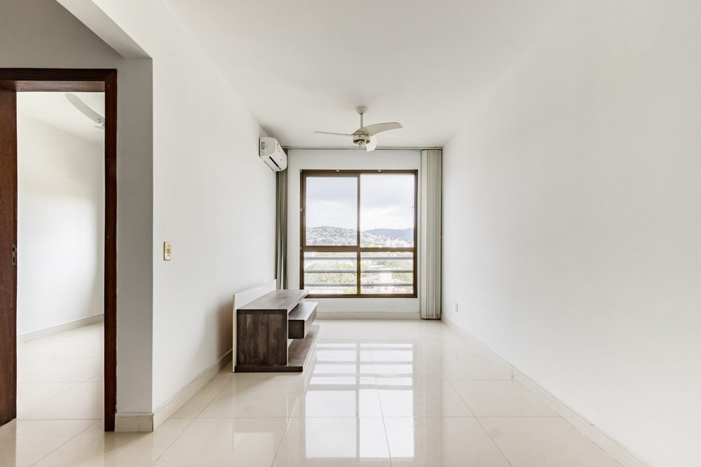 Apartamento para venda no bairro Partenon em Porto Alegre