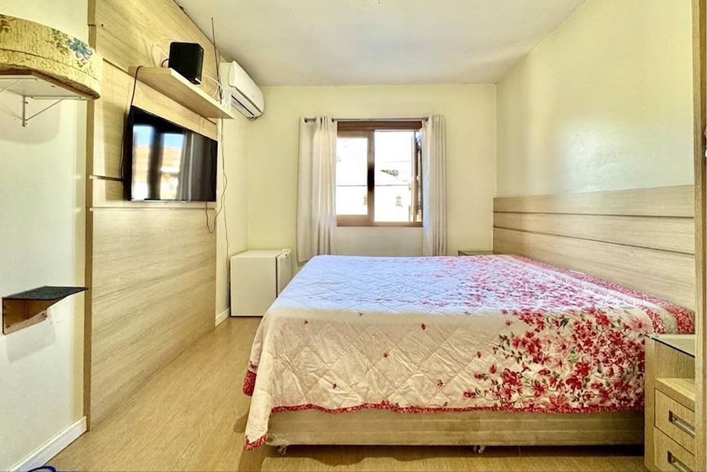 Casa para venda no bairro Nossa Senhora das Graças em Canoas