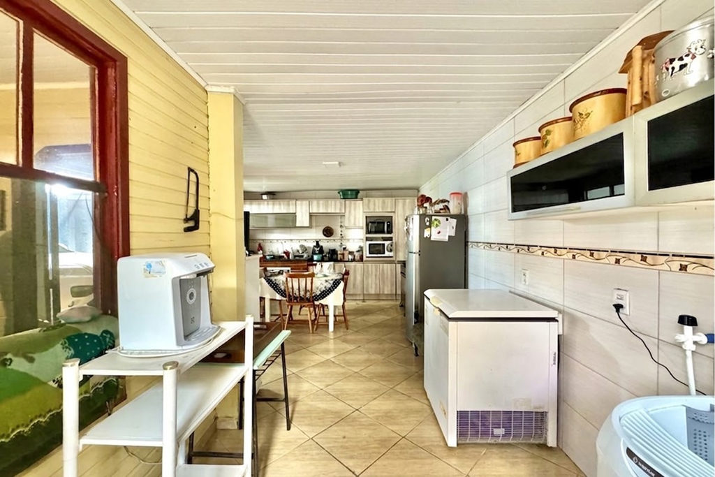 Casa para venda no bairro Igara em Canoas