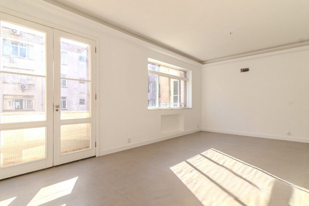 Apartamento para venda no bairro Centro Histórico em Porto Alegre
