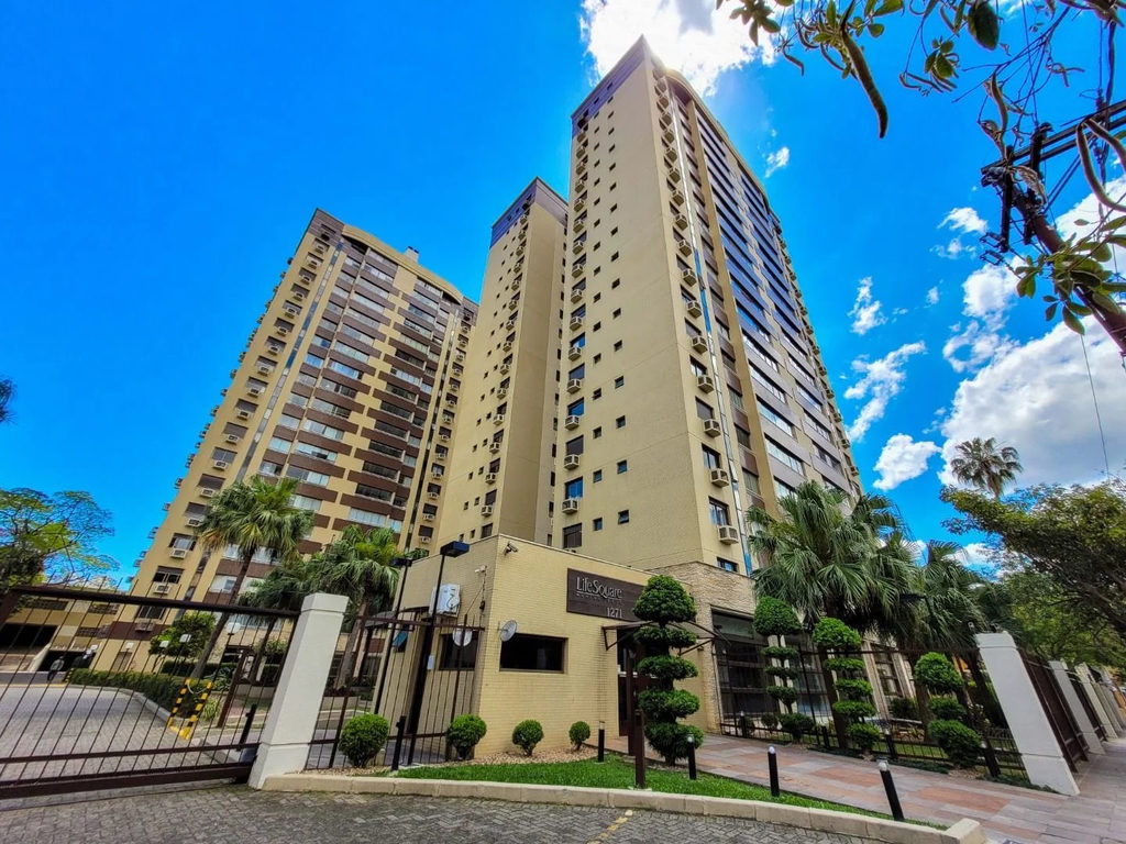 Apartamento para venda no bairro Menino Deus em Porto Alegre