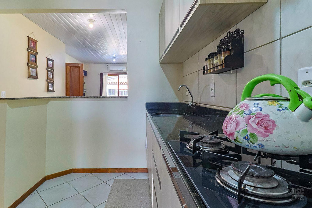 Casa para venda no bairro Hípica em Porto Alegre