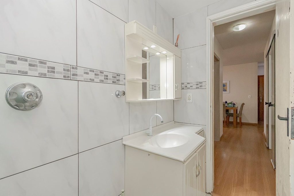 Apartamento para venda no bairro Vila Ipiranga em Porto Alegre