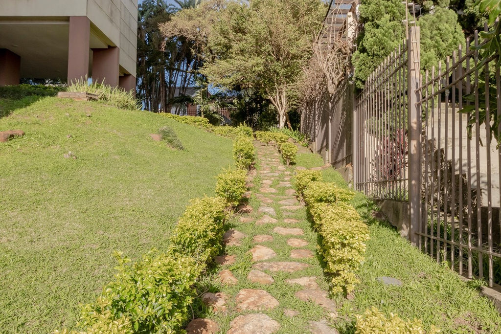 Apartamento para venda no bairro Chácara das Pedras em Porto Alegre