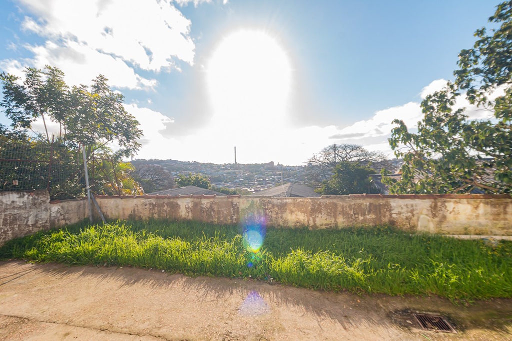 Casa em Condomínio para venda no bairro Santa Tereza em Porto Alegre