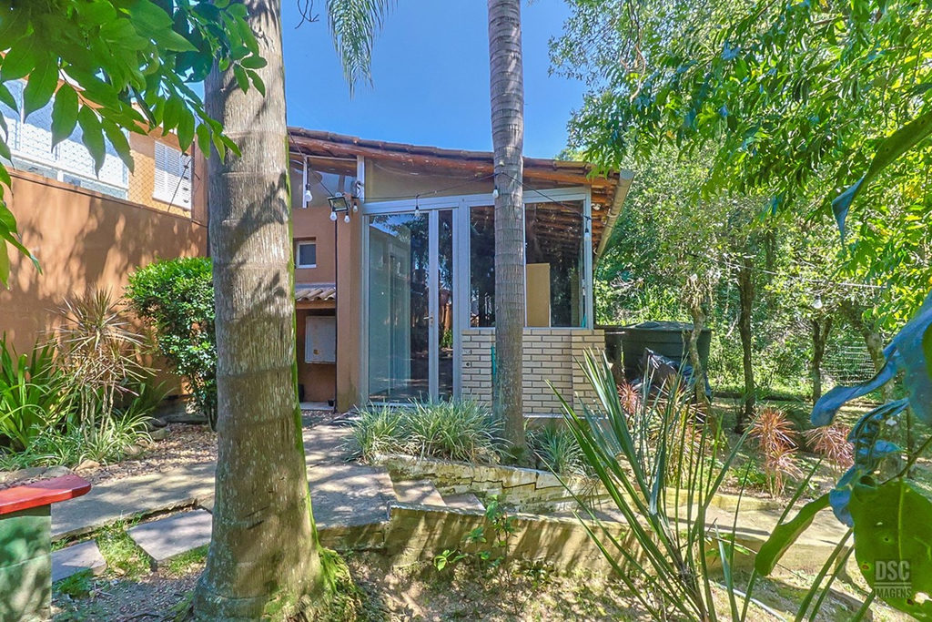 Casa em Condomínio para venda no bairro Jardim Itu em Porto Alegre