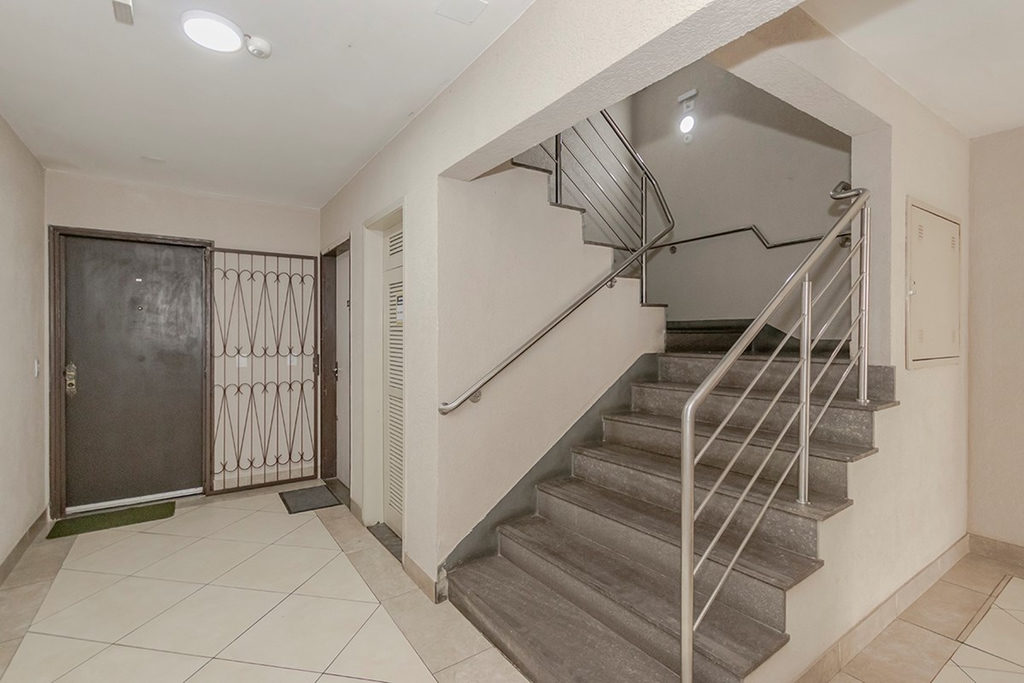 Apartamento para venda no bairro Vila Ipiranga em Porto Alegre