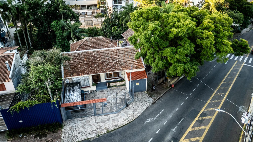 Casa para venda no bairro Menino Deus em Porto Alegre