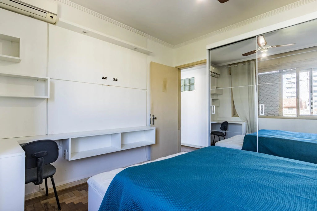 Apartamento para venda no bairro Menino Deus em Porto Alegre