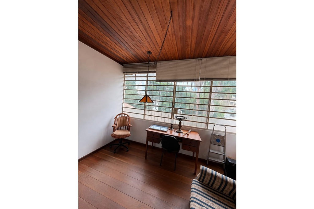 Casa para venda no bairro Azenha em Porto Alegre