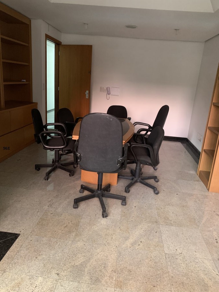 Sala para venda no bairro Moinhos de Vento em Porto Alegre