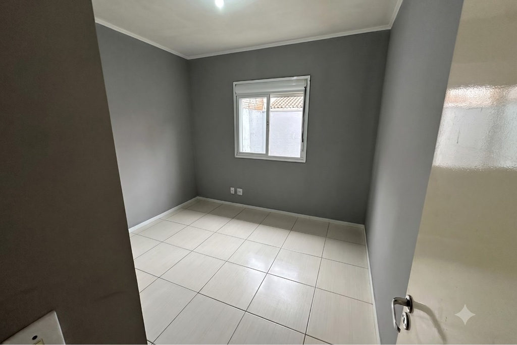 Casa para venda no bairro Jardim Betânia em Cachoeirinha