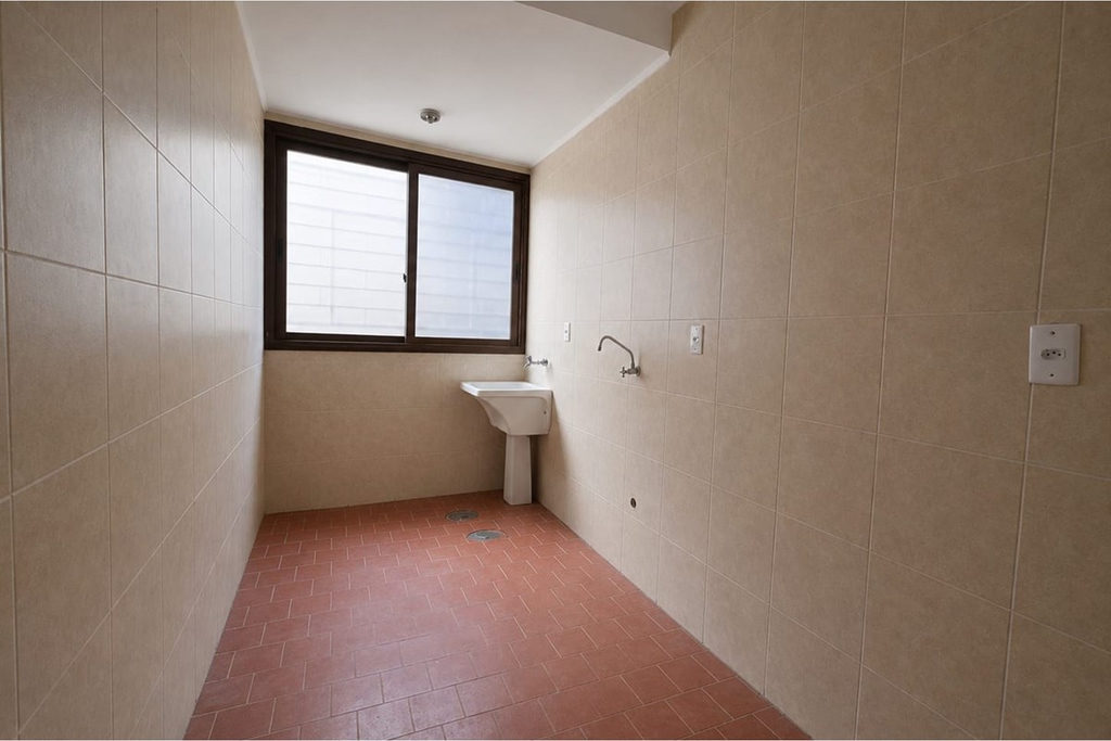 Apartamento para venda no bairro Vila Jardim em Porto Alegre