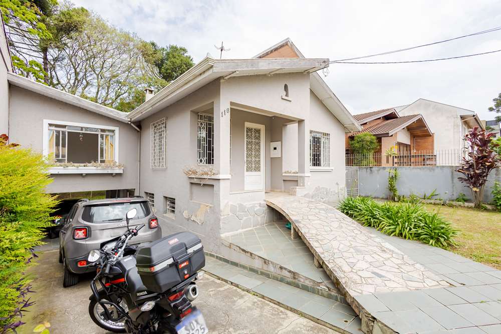 Ahú, Curitiba - PR — foto 1