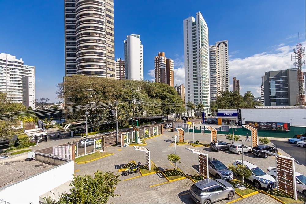 Imagem 2 -  em Mossunguê, Curitiba - PR