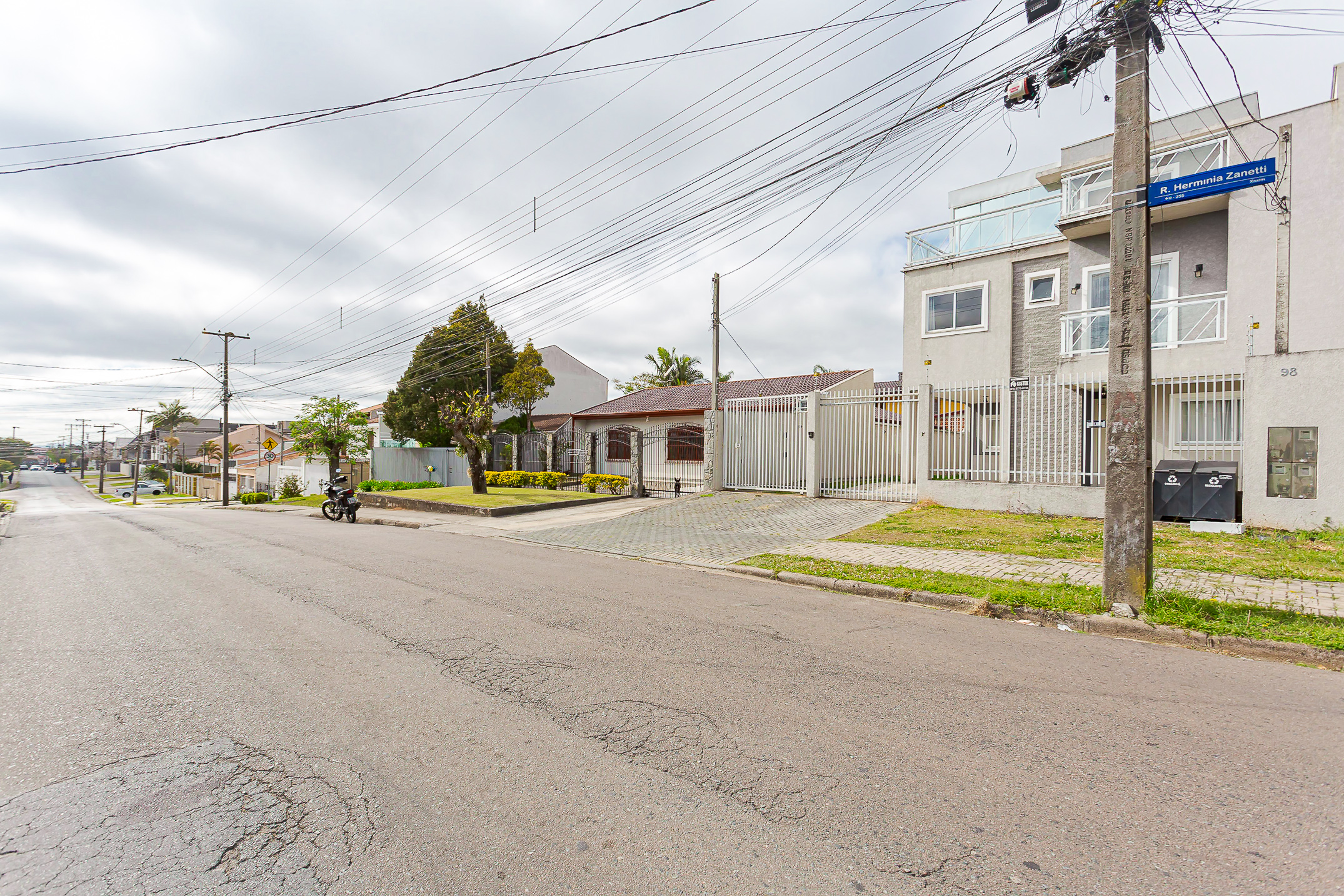 Imagem 3 -  em Xaxim, Curitiba - PR