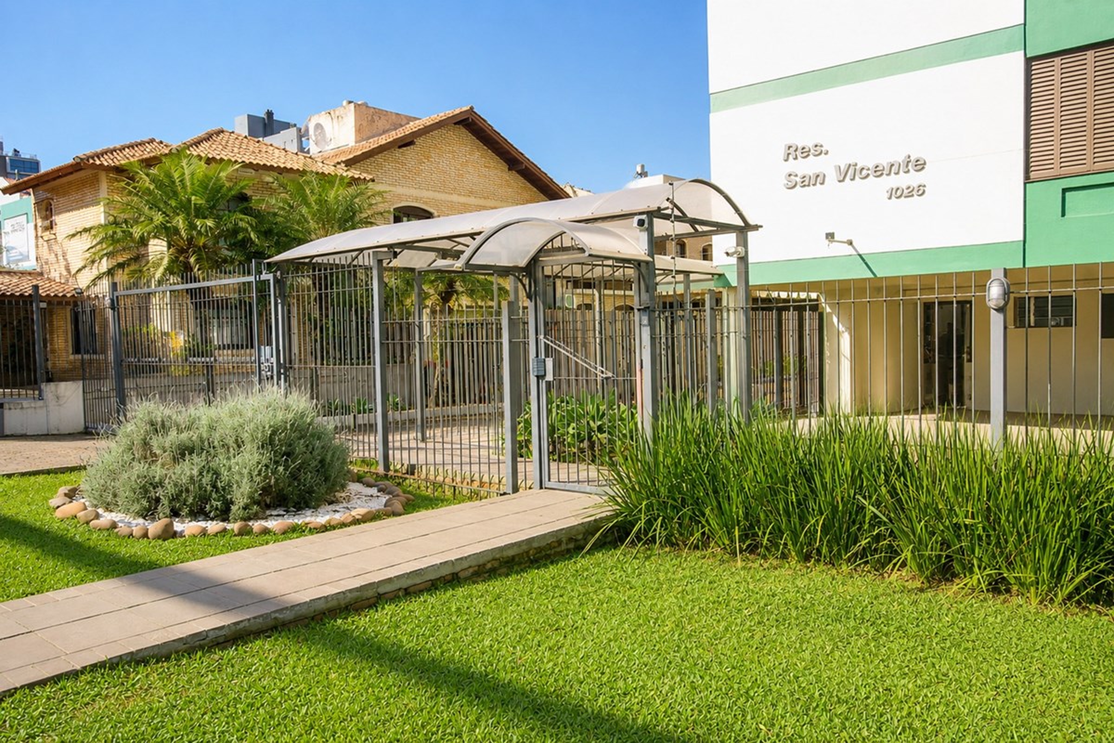 TON 1025 Apto 610191066-24 — Apartamento 2 dorm