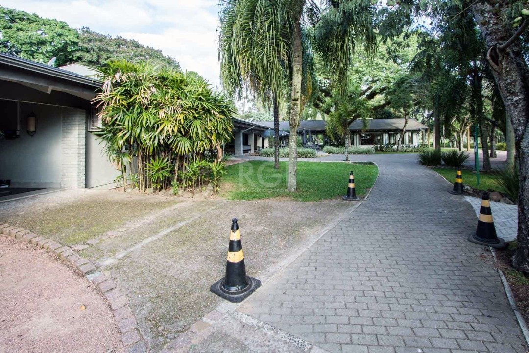 Residencial Multifamiliar de 1000m² no bairro Belém Novo, em Porto Alegre | Eu Corretor