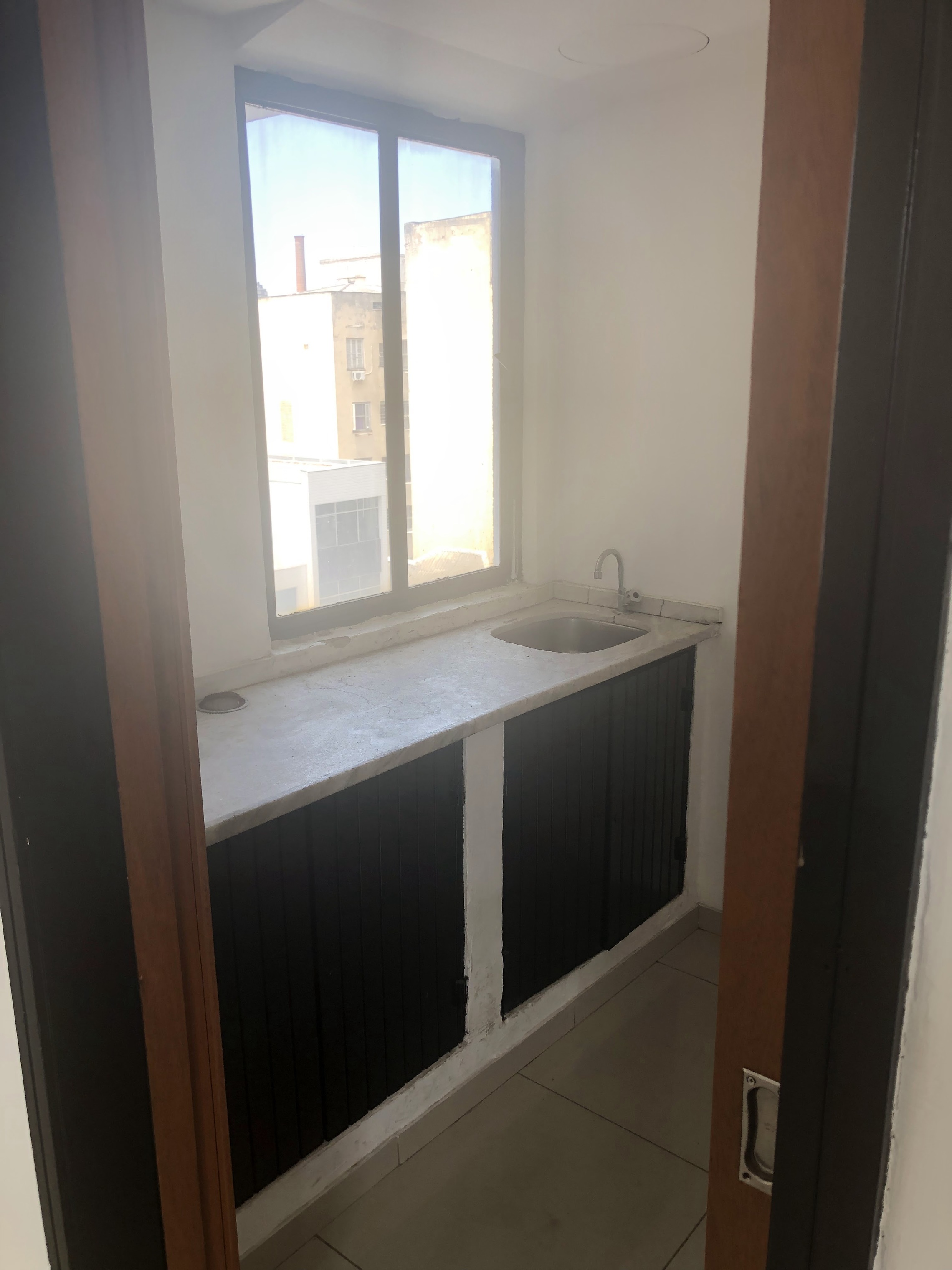 Comercial de 36m² no bairro Floresta, em Porto Alegre | Eu Corretor