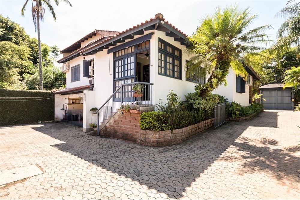 Residencial Multifamiliar de 4 quartos, 525m² no bairro Jardim Sabará, em Porto Alegre | Eu Corretor