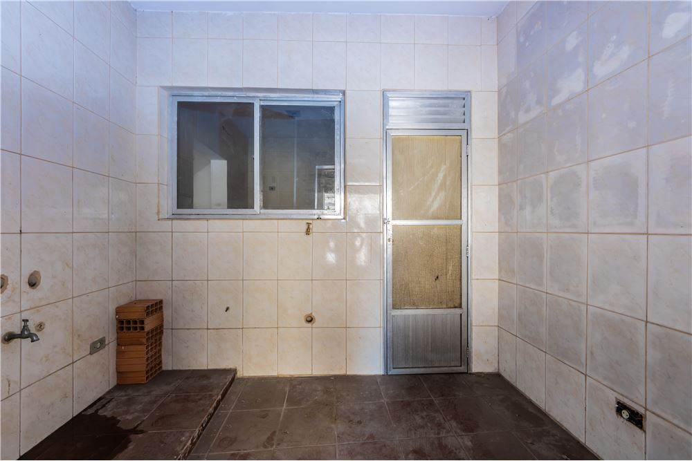 SBDS 1917 Casa 601241014-14 - REMAX Ville Exclusividades SBDS 1917 Casa 601241014-14 - REMAX Ville Exclusividades