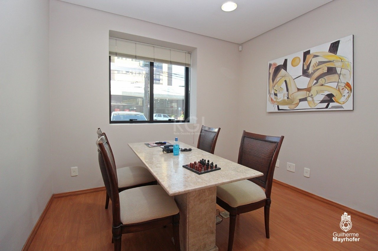 Comercial de 440m² no bairro Auxiliadora, em Porto Alegre | Eu Corretor