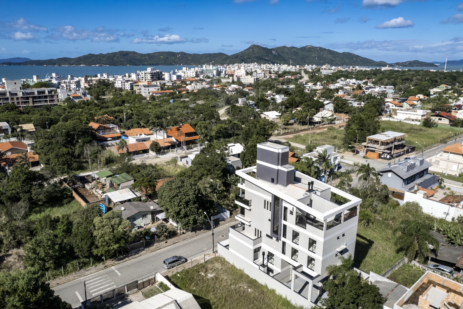 Residencial Multifamiliar de 2 quartos, 70m² no bairro Bombinhas, em Bombinhas | Eu Corretor