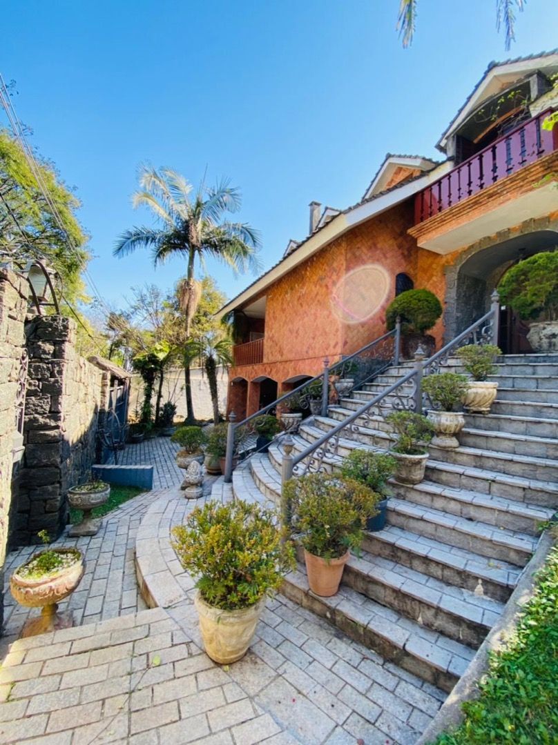 Residencial Multifamiliar de 6 quartos, 680m² no bairro Jardim Guedala, em São Paulo | Eu Corretor