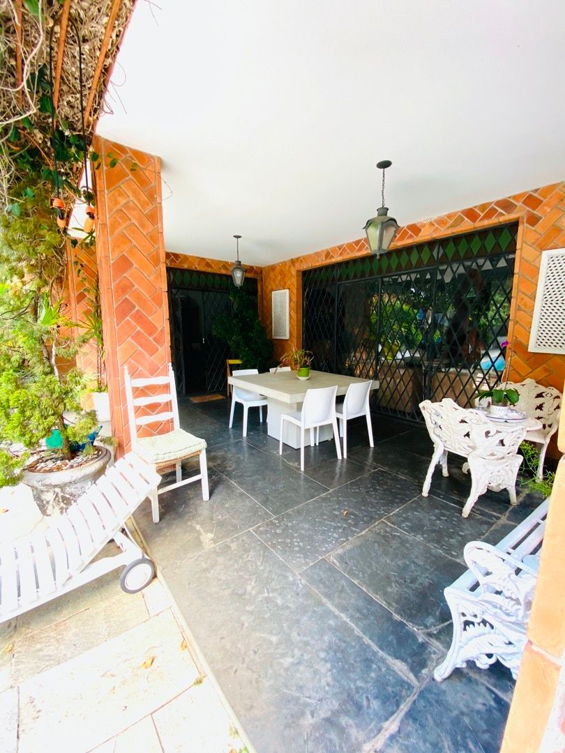 JGPLO 242 CA0460 - Oui Imóveis Exclusividades JGPLO 242 CA0460 - Oui Imóveis Exclusividades