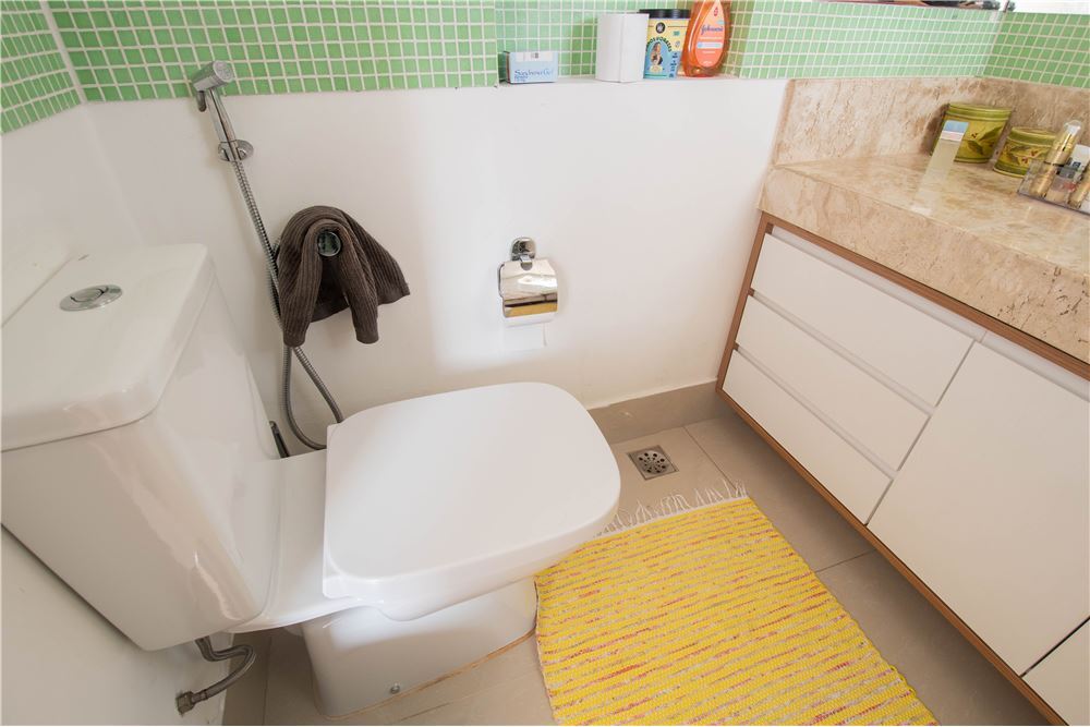 VOSA 2182 Apto 601241014-31 - REMAX Ville Exclusividades