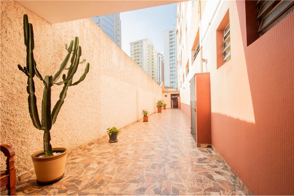 VOSA 2182 Apto 601241014-31 - REMAX Ville Exclusividades