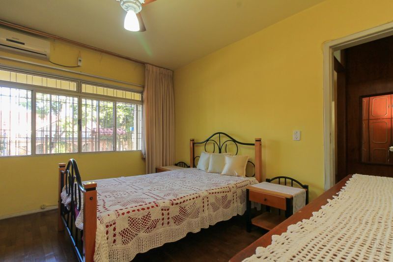 Residencial Multifamiliar de 7 quartos, 330m² no bairro Nonoai, em Porto Alegre | Eu Corretor