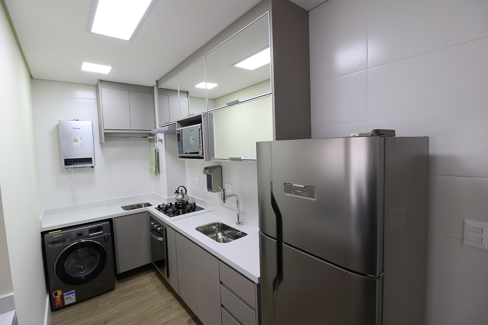 Season Tucuruvi - LZBA Incorporadora