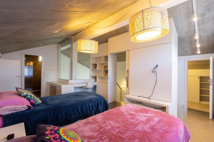 Residencial Multifamiliar de 5 quartos, 459m² no bairro Pedra Redonda, em Porto Alegre | Eu Corretor