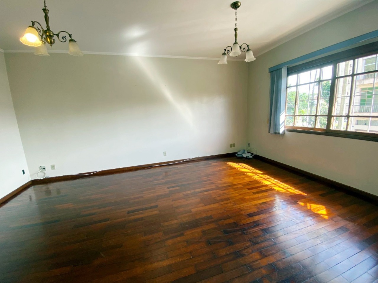 Residencial Multifamiliar de 3 quartos, 288m² no bairro Passo da Areia, em Porto Alegre | Eu Corretor