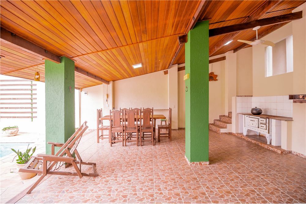 JCEBC 275 Casa 690591033-59 - REMAX Máxima Exclusividades