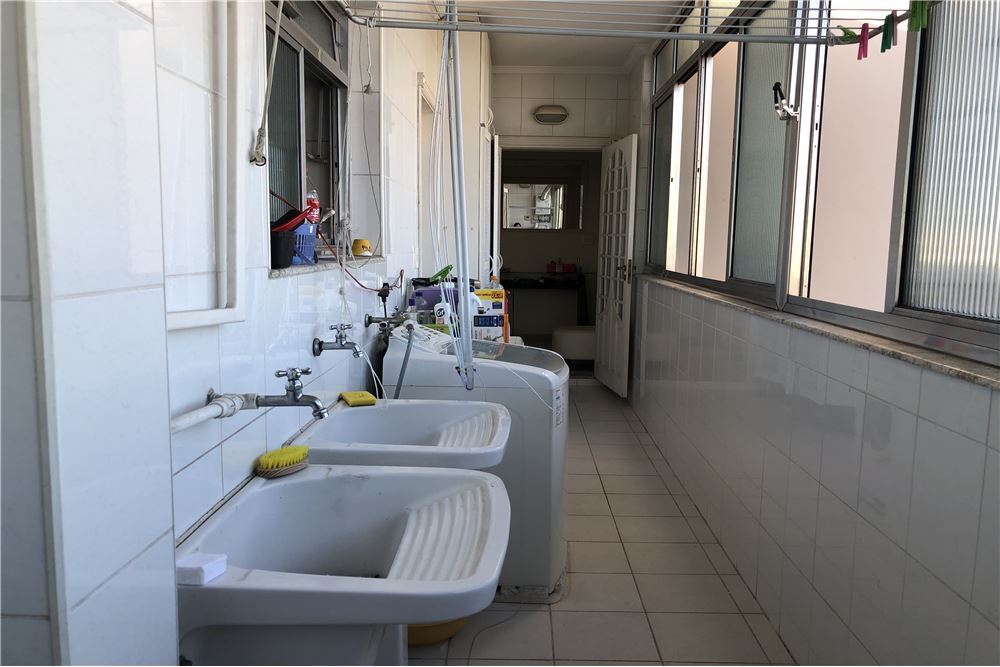 CLF 115 Apto 602031006-21 - REMAX Classique Exclusividades