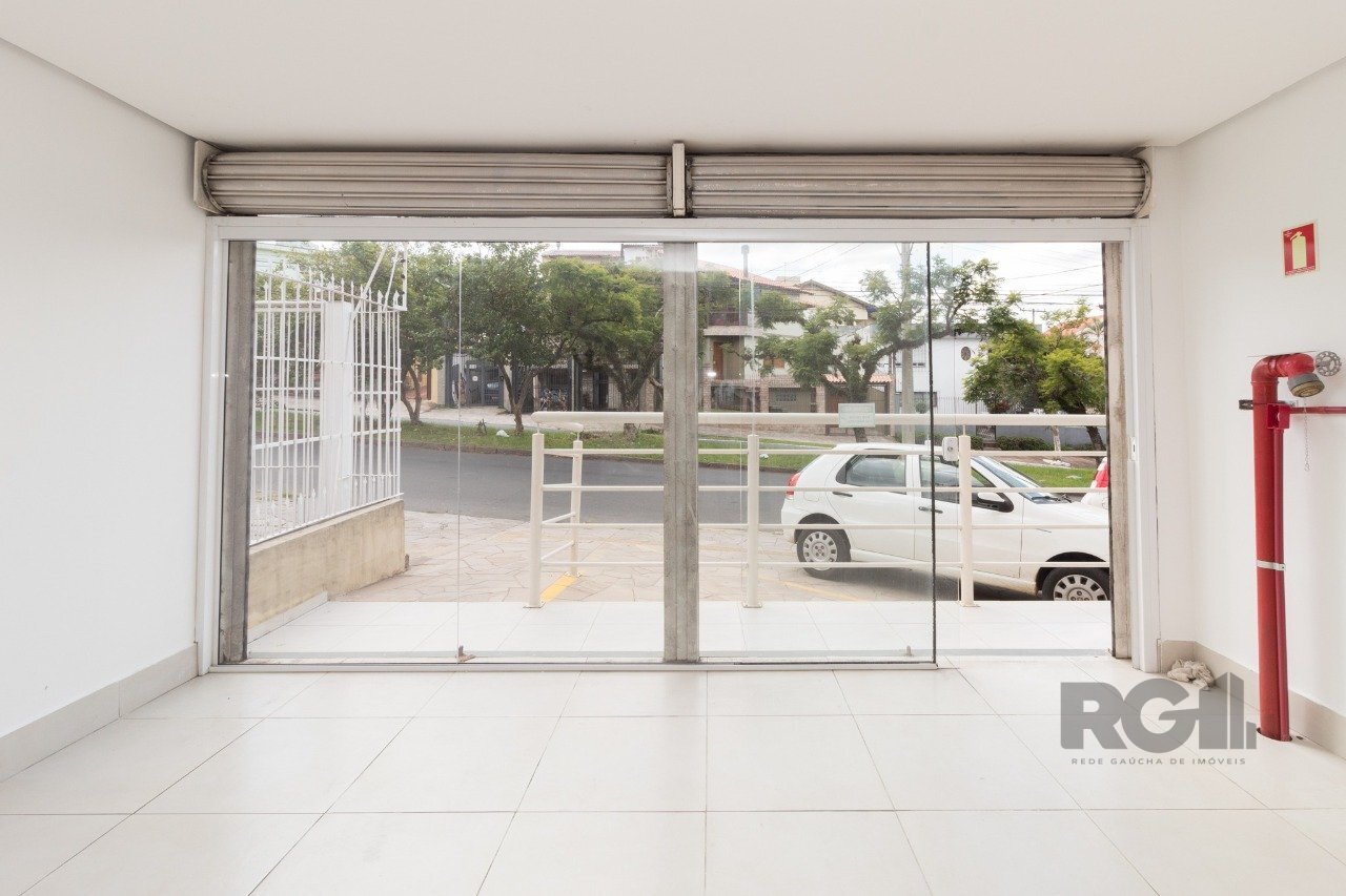 Comercial de 64m² no bairro Jardim Sabará, em Porto Alegre | Eu Corretor